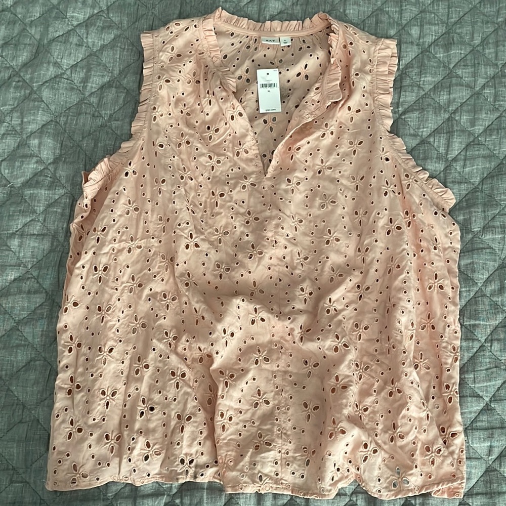Gap sleeveless blouse